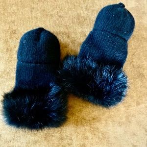 Adrienne Landau convertible fur trimmed knit gloves.